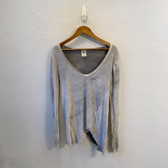 We The Free Long Beach Tee Gray Long Sleeve XS Lightweight Boho Flowy Coastal - Picture 3 of 7